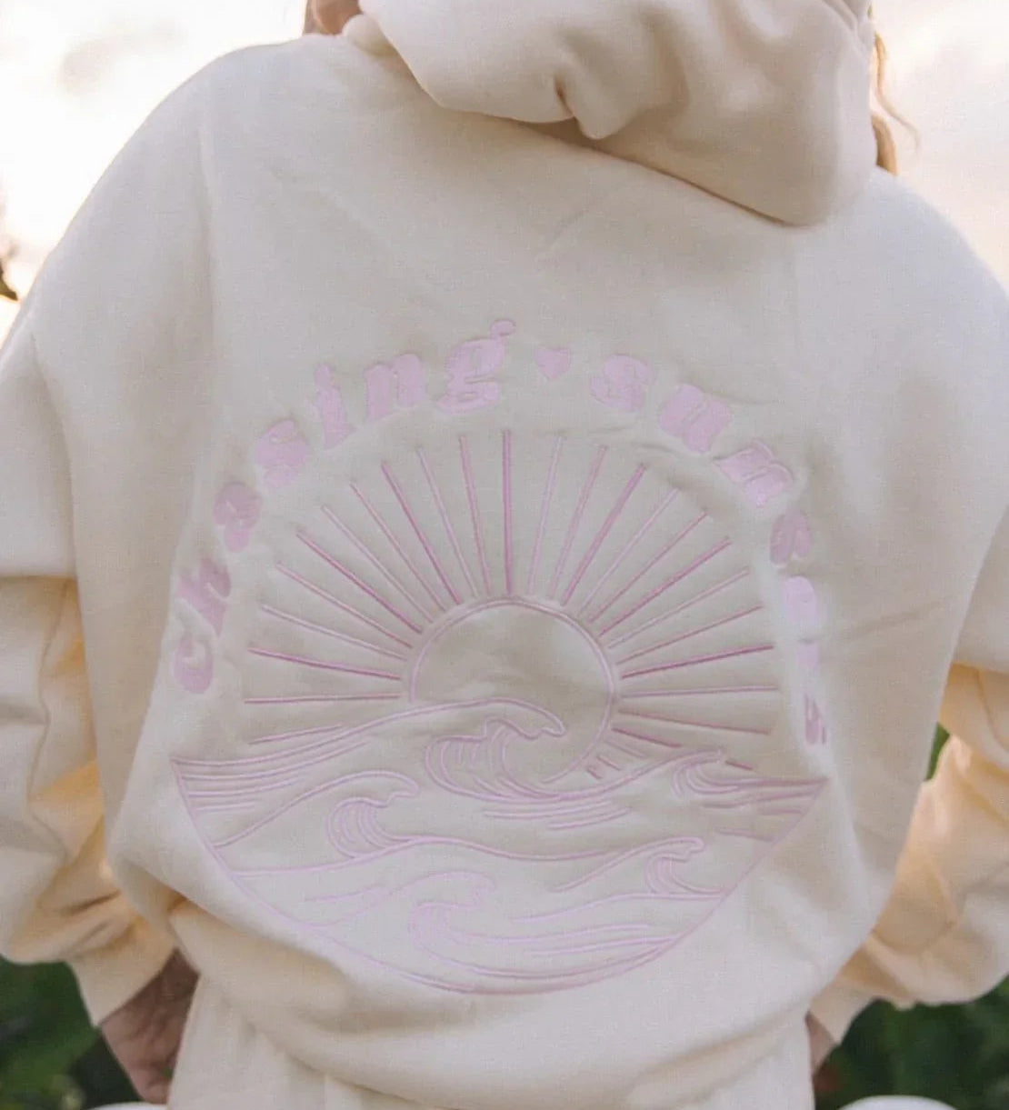 Oversize hoodie til kvinder med strandinspireret print