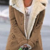 Varm damefrakke med plysfor – stilfuld vinterjakke til hverdag og udendørs brug