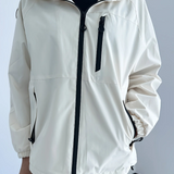 Dame softshell jakke med hætte og lynlås