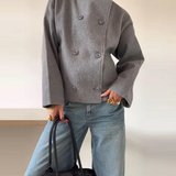 Oversized Frakke med Høj Krave og Moderne Minimalistisk Stil