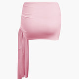 To-delt Sæt med Asymmetrisk Top og Knyttet Mini Nederdel – Minimal Chic