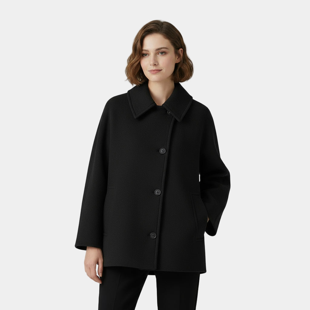 Kort uldfrakke med klassisk pasform og minimalistisk design