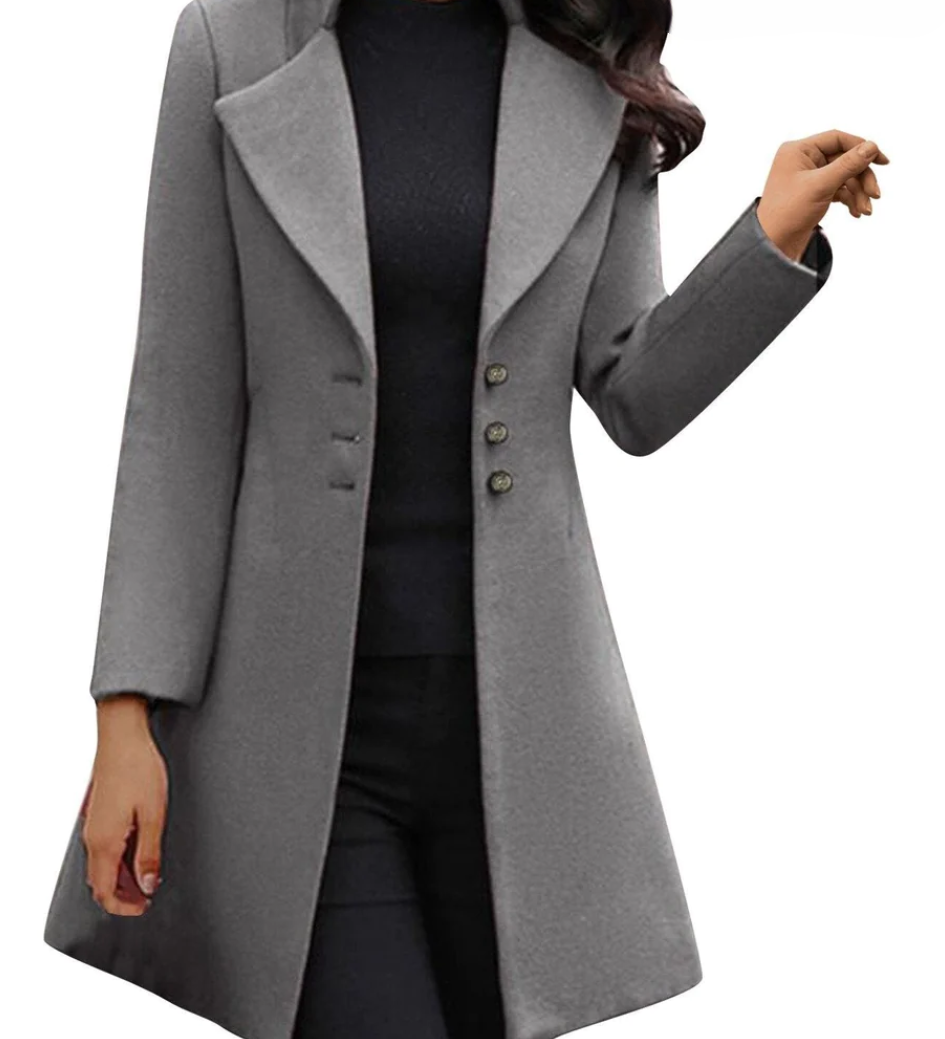 Elegant figursyet damefrakke med klassisk revers og knaplukning