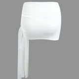 To-delt Sæt med Asymmetrisk Top og Knyttet Mini Nederdel – Minimal Chic
