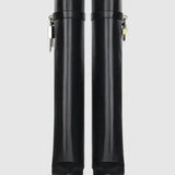 Sculpted Pant Boots – Sort Støvle med Lås og Arkitektonisk Silhuet