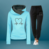 Hoodie Sæt med Hjerteprint og Joggingbukser – Komfortabel Hverdagsstil