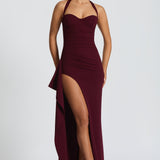 Lang halterneck kjole med slids – Elegant aftenlook