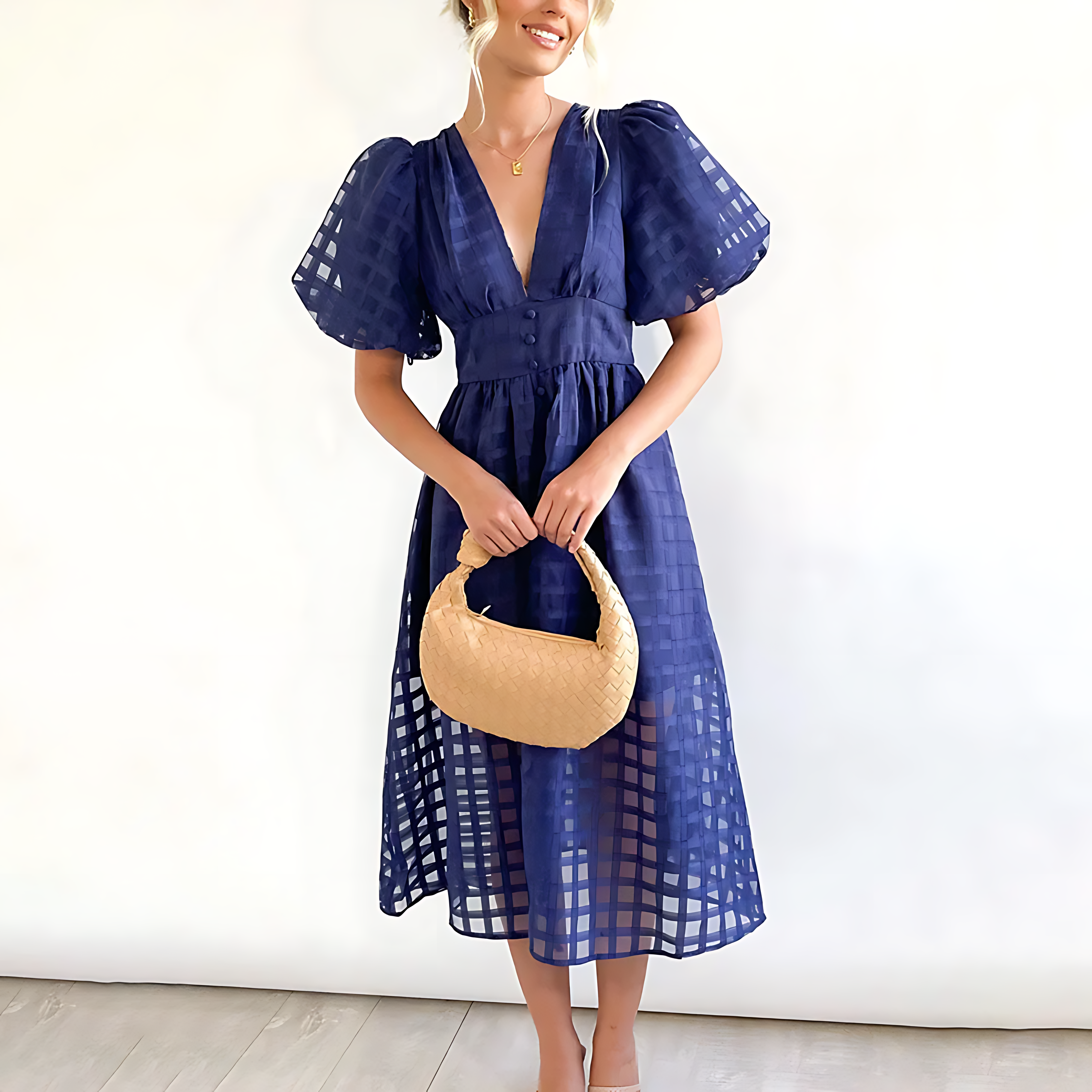 Elegant Sommerkjole – Let & Stilfuld til Varme Dage