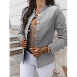Militærinspireret dame blazer – elegant med guldknapper