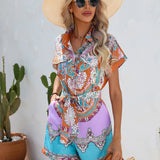 Mønstret Boheme Playsuit med Bælte og Knapper