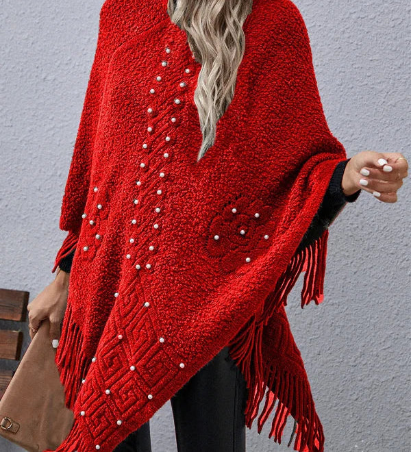 Strikket poncho med perler og frynser – elegant og varm dameponcho