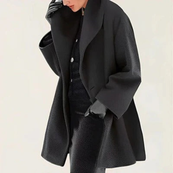 Elegant oversized polyesterjakke med varm komfort og tidløst look
