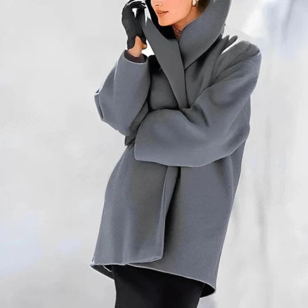 Elegant oversized polyesterjakke med varm komfort og tidløst look