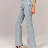 Flare Jeans med Høj Talje – Flatterende Pasform og Klassisk Denim