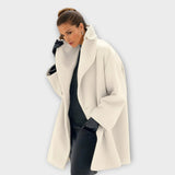 Oversize Uldfrakke med Revers – Elegant og Tidløs Vinterstil