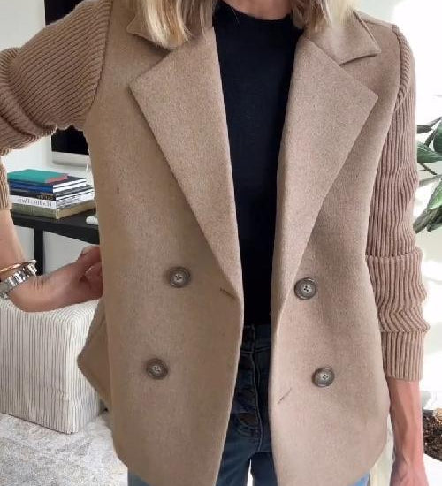 Stilfuld damejakke med dobbeltknap-lukning og elegant pasform