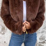 Kort Pelsjakke til Kvinder – Blød, Varm og Elegant Imiteret Pels