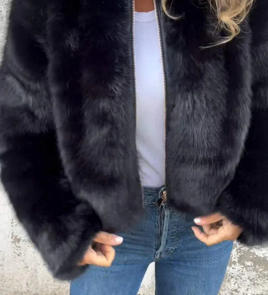 Kort Pelsjakke til Kvinder – Blød, Varm og Elegant Imiteret Pels