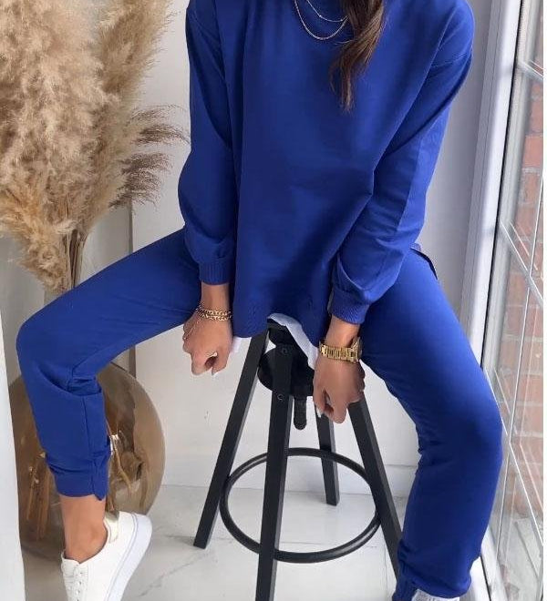 Blødt sweat sæt med oversized trøje og afslappede bukser