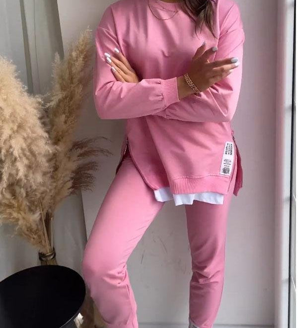 Blødt sweat sæt med oversized trøje og afslappede bukser