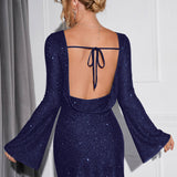 Kort glitterkjole – Lange ærmer og elegant pasform