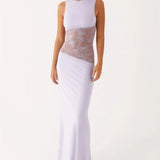 Lang kjole med blonder – Elegant og sofistikeret silhuet