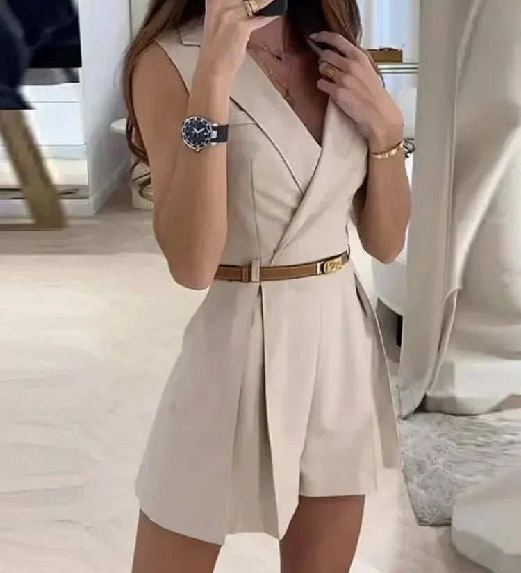 Elegant Playsuit med V-Hals og Bælte – Let Stil og Komfort