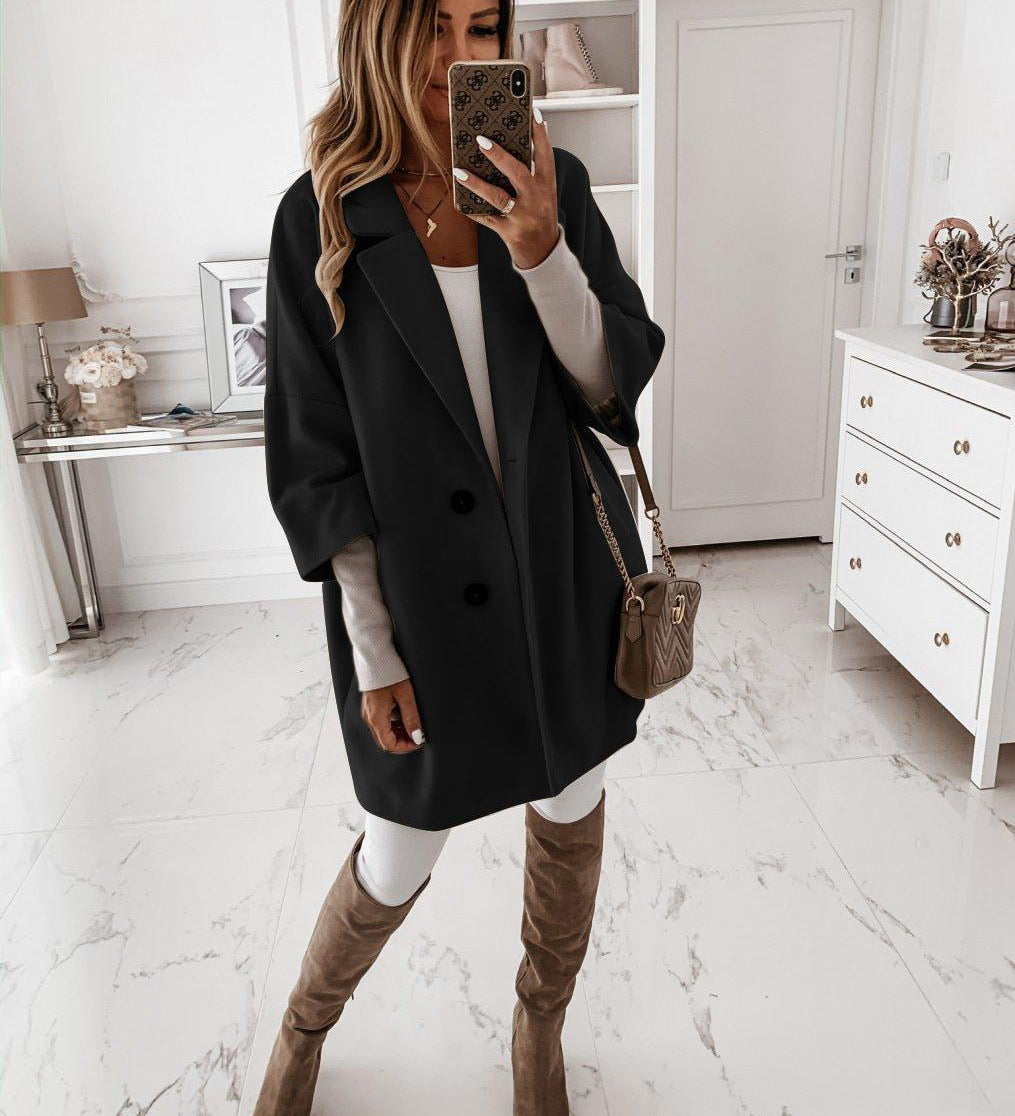 Let elegant damefrakke – stilfuld overgangsjakke i klassisk design