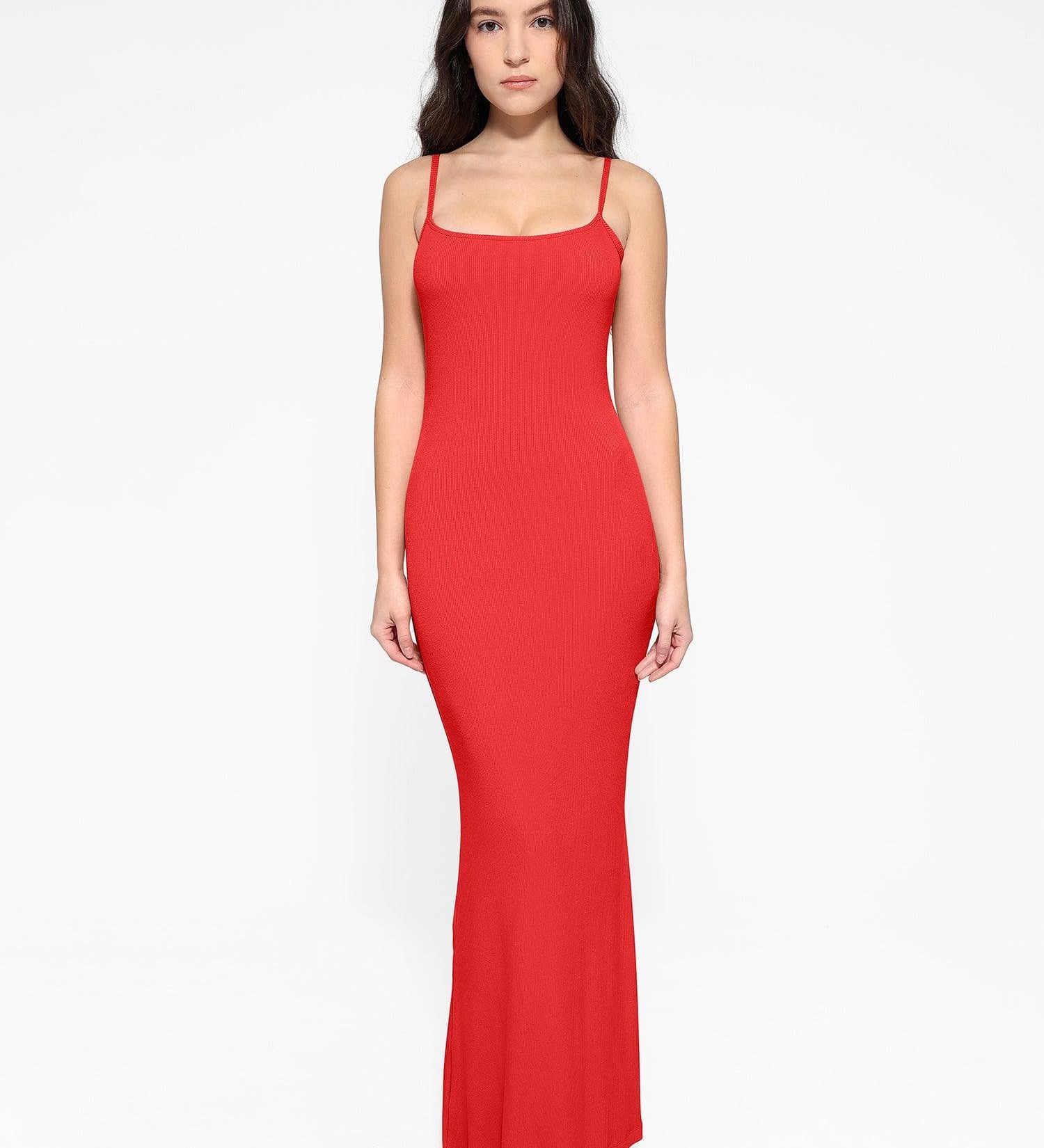 Elegant maxikjole med stropper – Flatterende kropsnær pasform