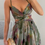 Farverig Halterneck Maxikjole med Flydende Chiffon