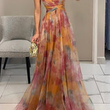 Farverig Halterneck Maxikjole med Flydende Chiffon
