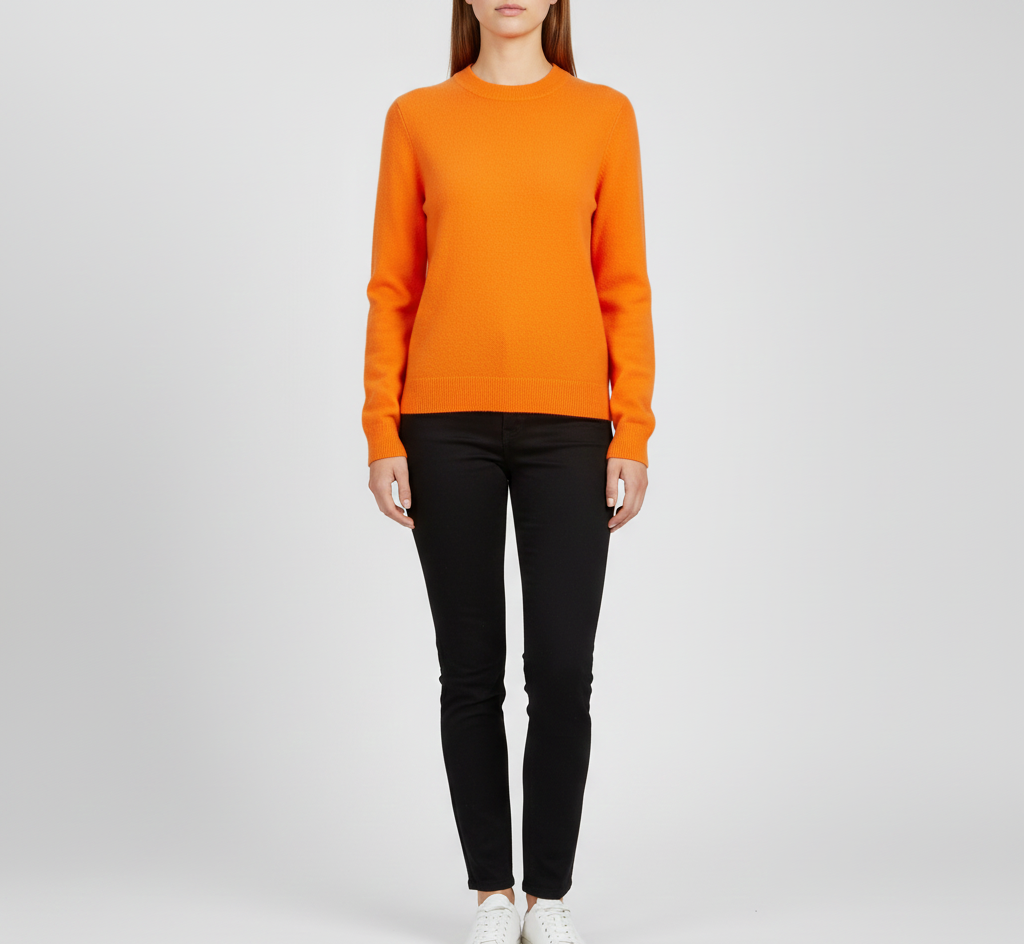 Klassisk Strikket Dame Sweater med Rund Hals