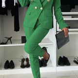 Elegant Jakkesæt med Blazer og Bukser – Feminint og Moderne Look