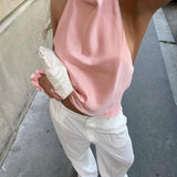 Halterneck top i satinlook med elegant fald