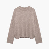 Blød striktrøje med løs pasform og tidløst design