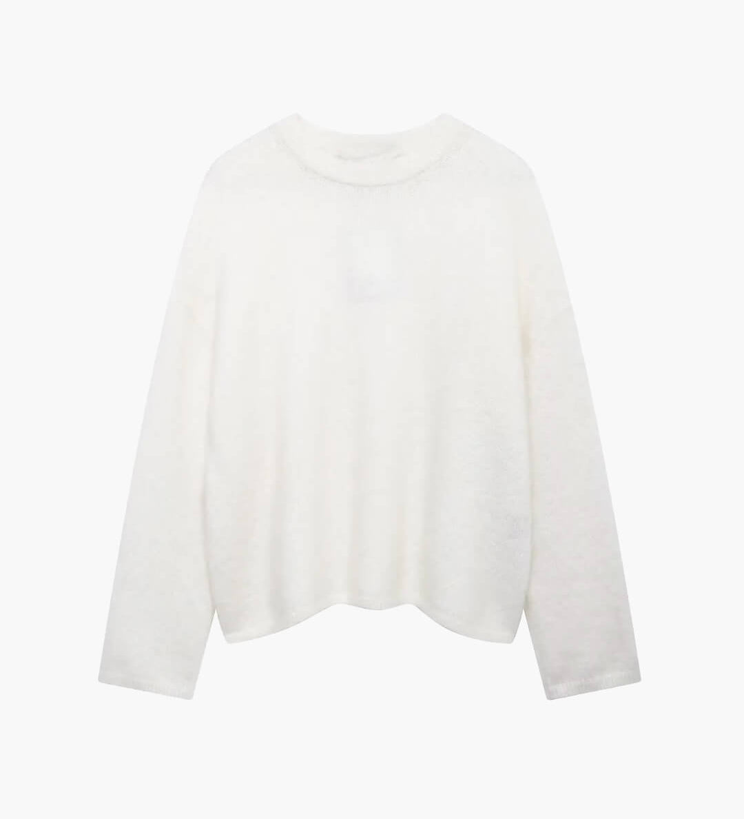 Blød striktrøje med løs pasform og tidløst design