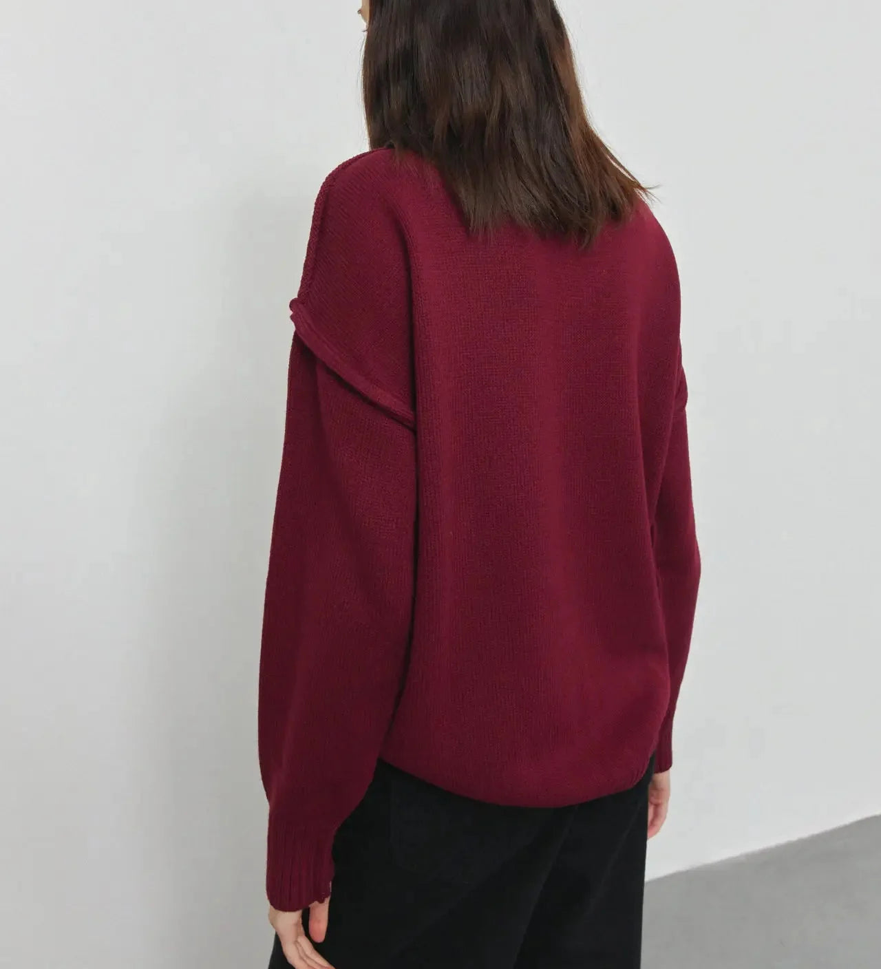 Oversized striktrøje med høj hals og blød komfort