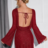 Kort glitterkjole – Lange ærmer og elegant pasform